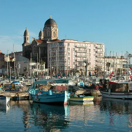 123 Sadi Carnot, Classe 2 Etoiles Saint-Raphael (Var)
