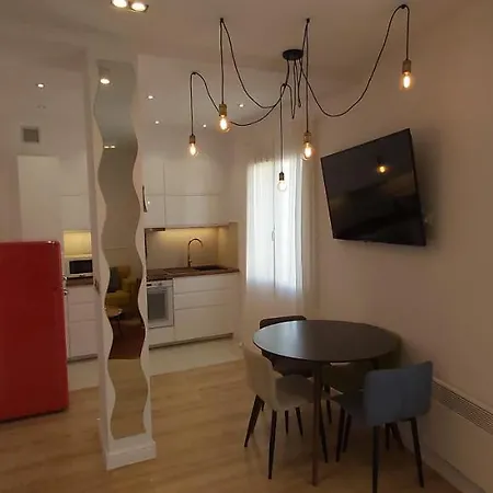 123 Sadi Carnot, Classe 2 Etoiles 아파트 *