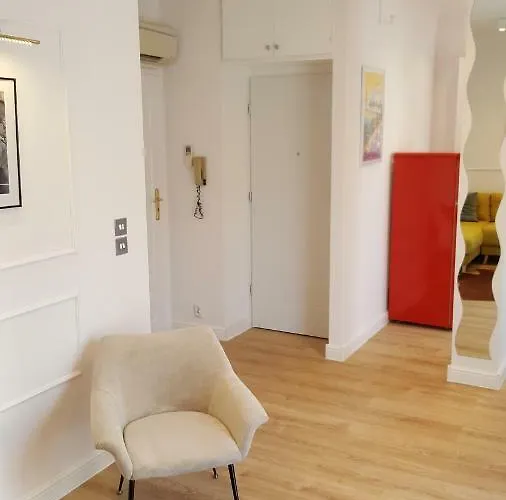 123 Sadi Carnot, Classe 2 Etoiles Daire Saint-Raphaël