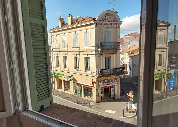 123 Sadi Carnot, Classe 2 Etoiles Daire Saint-Raphaël